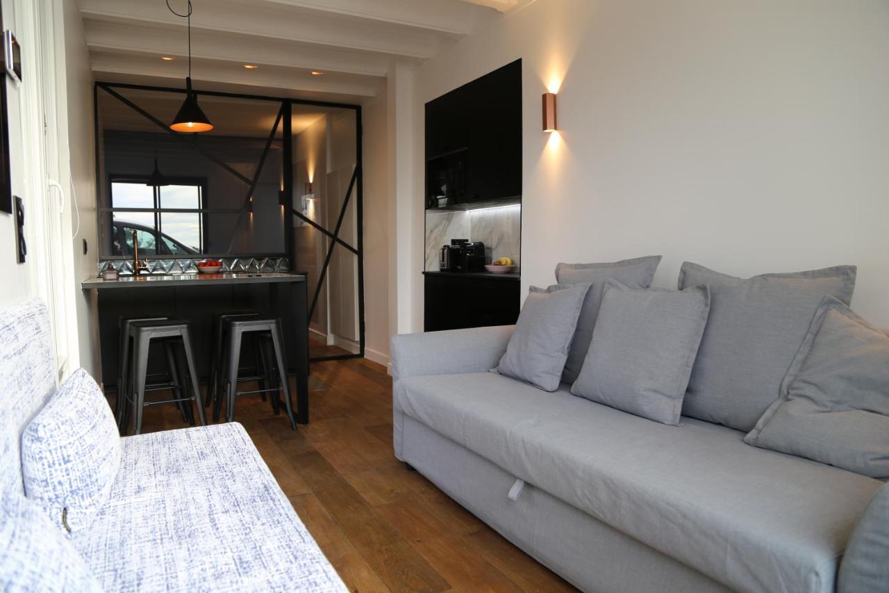 Appartement Face Mer Avec Terrasse Et Parking تروفيي سور مير المظهر الخارجي الصورة