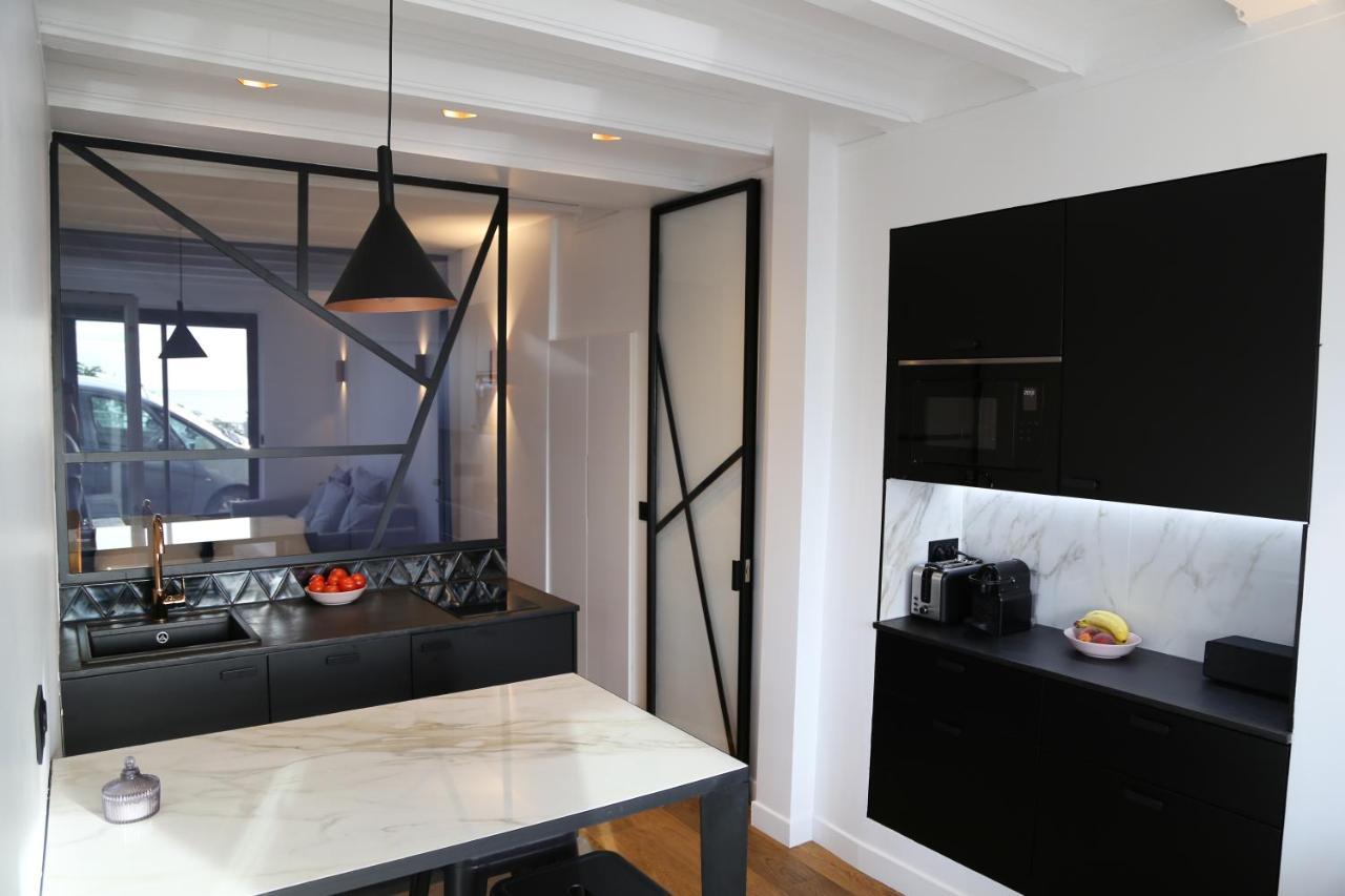 Appartement Face Mer Avec Terrasse Et Parking تروفيي سور مير المظهر الخارجي الصورة
